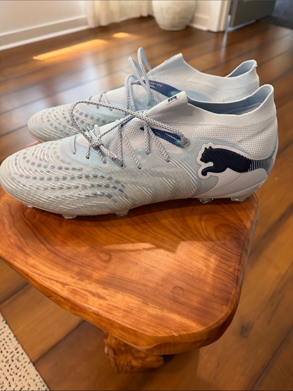 Puma Men's future elite Light Blue and Navy Soccer Cleats